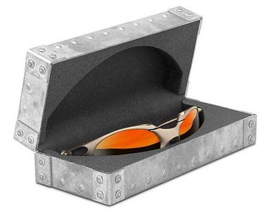 Oakley The X Metal Vault